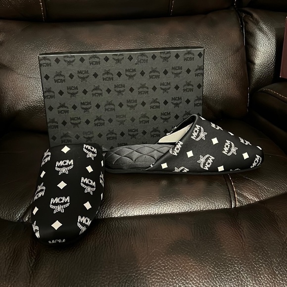 ONE DAY SALE!!! MCM Monogram silk slides Slipper NWB - Picture 6 of 6